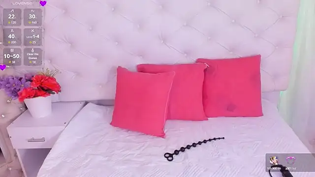 anchela-garcia1 online show from 09-24-25, 12:19