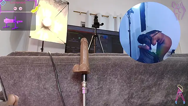 Snapshot of mia-brit chatting on 02-22-26, 08:40 mia-brit online show from 02-22-26, 08:40