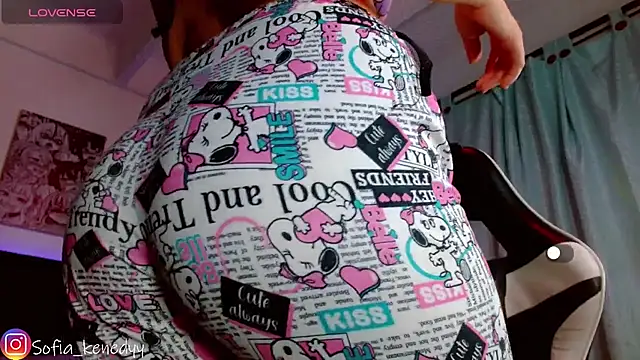 Sofia kenedyy online show from 03-18-25, 12:16