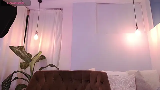 Snapshot of cami_fire chatting on 12-11-24, 11:10 cami fire online show from 12-11-24, 11:10