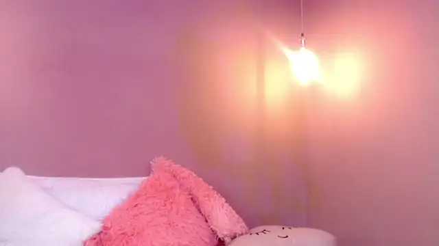 Snapshot of cami_fire chatting on 01-21-25, 06:33 cami fire online show from 01-21-25, 06:33