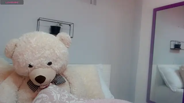 Snapshot of cami_fire chatting on 01-21-25, 04:58 cami fire online show from 01-21-25, 04:58