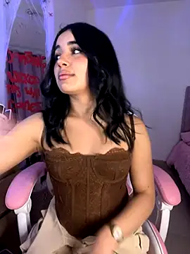 Emily-14 online show from 10-28-25, 05:00