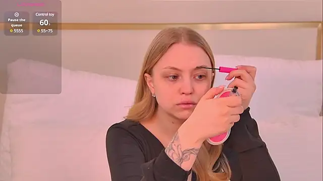 DorisHell online show from 02-13-25, 06:38