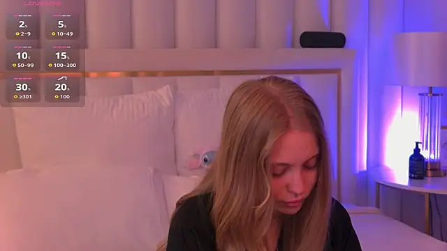 DorisHell online show from 09-10-25, 06:08