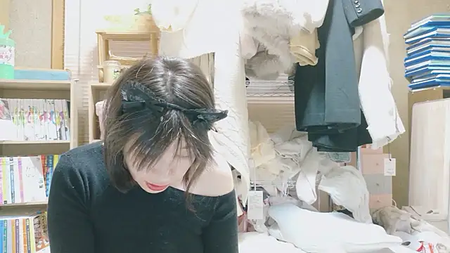 morikawa sayaka online show from 11-25-25, 11:38