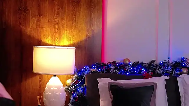 SkylerSpark online show from 12-04-25, 08:28