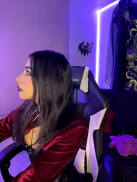 vampy dolll online show from 10-30-25, 09:11