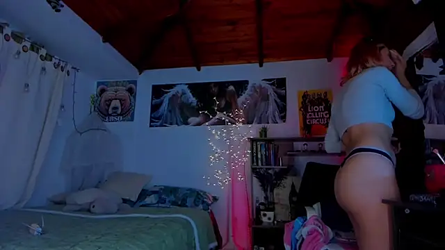 cuteweed420 online show from 03-18-25, 07:53