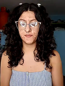 LoveElectra online show from 12-19-24, 05:50