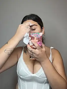 SaraBraun  online show from 04-07-26, 04:40