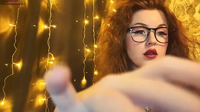LaurenRossss online show from 02-10-25, 10:51