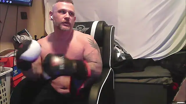 TwoFarty240 online show from 01-07-26, 04:15