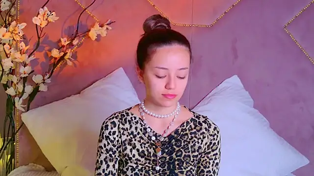 STELLA RICH online show from 10-12-25, 09:36