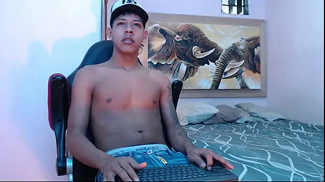 mr stiven  online show from 02-17-25, 02:42