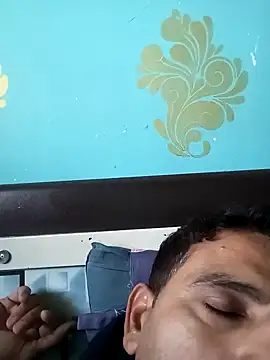 Snapshot of Smarterboytravel chatting on 01-24-25, 08:44 Smarterboytravel online show from 01-24-25, 08:44