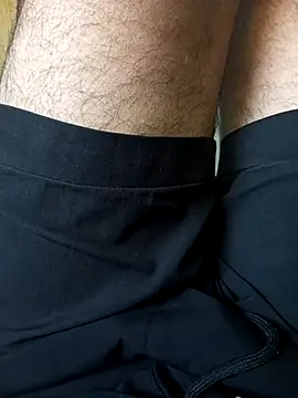 Snapshot of Smarterboytravel chatting on 02-23-25, 12:27 Smarterboytravel online show from 02-23-25, 12:27