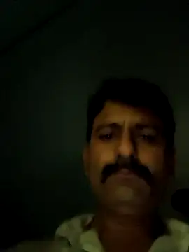 Snapshot of Smarterboytravel chatting on 11-18-25, 12:42 Smarterboytravel online show from 11-18-25, 12:42