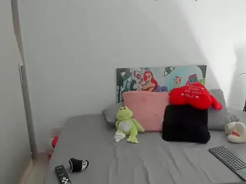 Liah ferrer online show from 12-19-24, 03:41