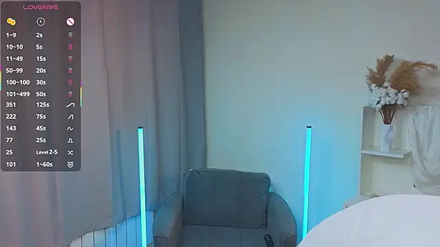 Snapshot of UdelaAllston chatting on 10-06-25, 11:07 UdelaAllston online show from 10-06-25, 11:07