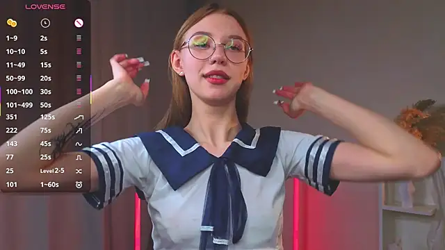 Snapshot of UdelaAllston chatting on 10-26-25, 11:05 UdelaAllston online show from 10-26-25, 11:05