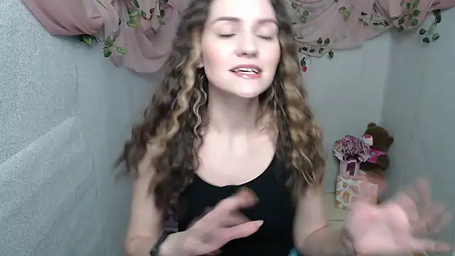 Lina Star S online show from 01-03-25, 06:33