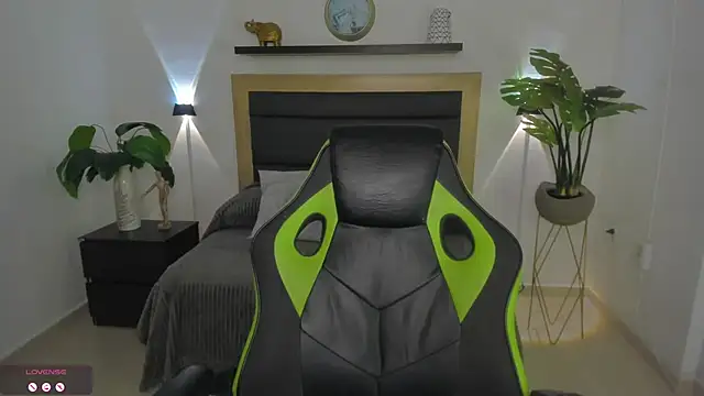 catleya 0 online show from 02-22-25, 04:51