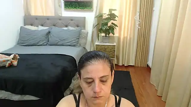 sasi luna online show from 05-21-26, 01:29