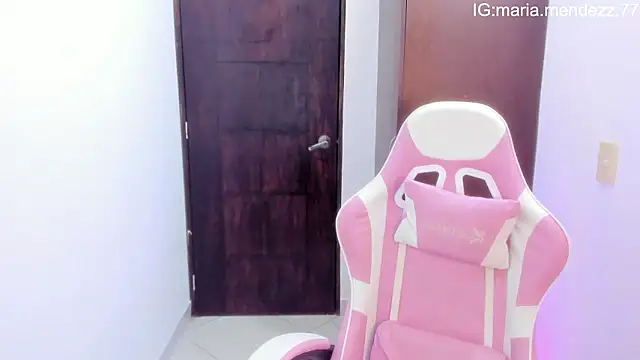 Snapshot of maria_mendez_ chatting on 10-04-25, 01:36 maria mendez  online show from 10-04-25, 01:36