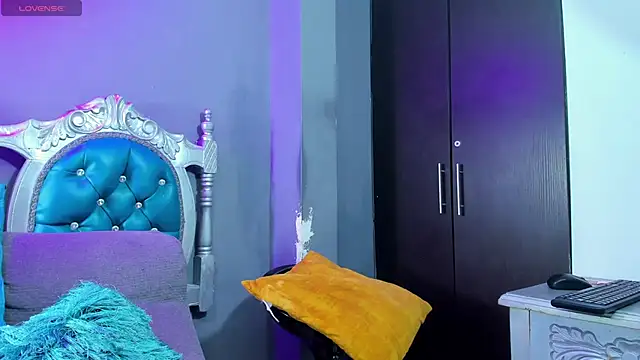 Snapshot of elizabeth_rosa21 chatting on 01-27-25, 07:35 elizabeth rosa21 online show from 01-27-25, 07:35