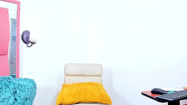 Snapshot of elizabeth_rosa21 chatting on 01-31-25, 12:39 elizabeth rosa21 online show from 01-31-25, 12:39