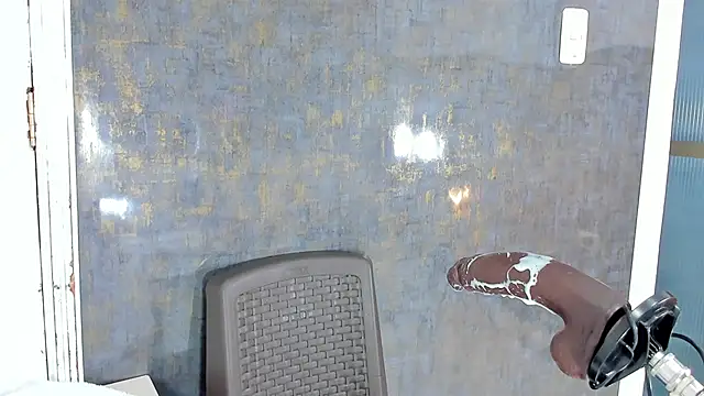 violett collins  online show from 11-07-25, 03:17