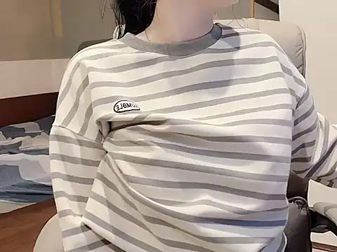 Eva-Public online show from 02-20-25, 07:19