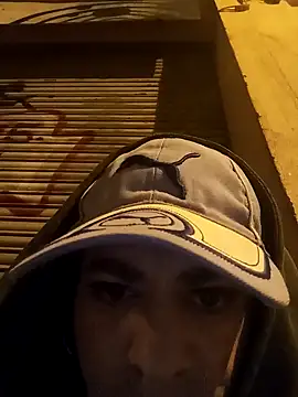 Snapshot of lunaxxxtreme chatting on 02-25-25, 12:14 lunaxxxtreme online show from 02-25-25, 12:14