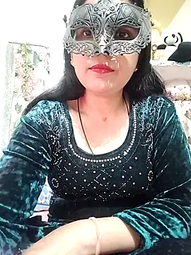 Snapshot of sexy_bhabhi69 chatting on 02-12-26, 09:15 sexy bhabhi69 online show from 02-12-26, 09:15