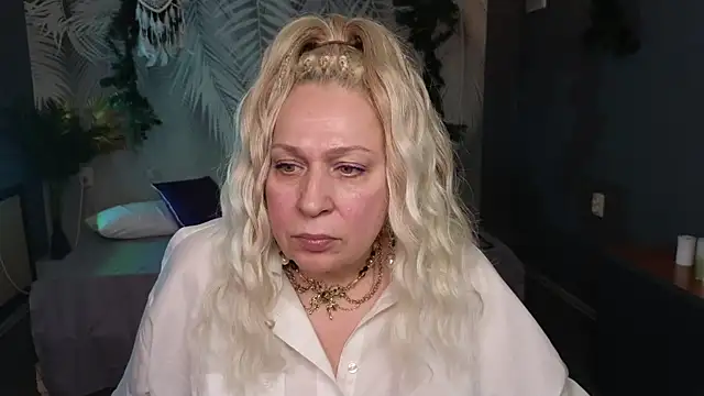 Penelope Pinky online show from 01-20-25, 02:25