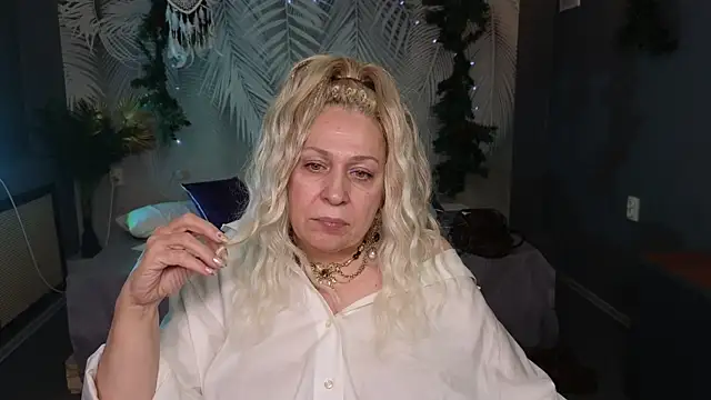 Penelope Pinky online show from 01-20-25, 05:27