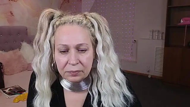 Penelope Pinky online show from 01-22-25, 05:06