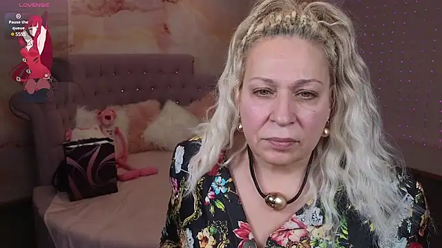 Penelope Pinky online show from 02-02-25, 02:34