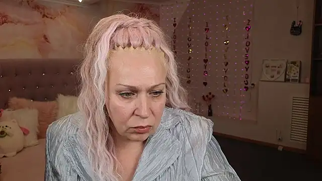 Penelope Pinky online show from 02-23-25, 02:25