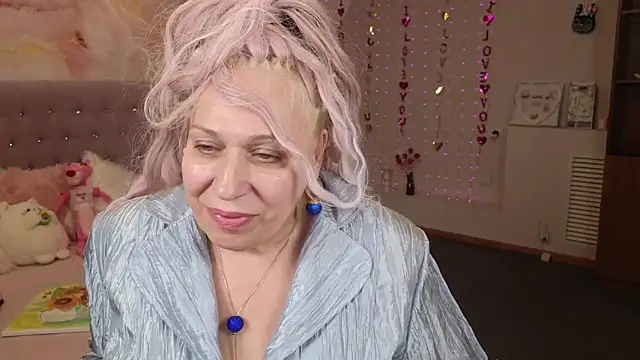 Penelope Pinky online show from 02-26-25, 05:39