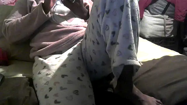 Snapshot of NicoleBitch87 chatting on 03-17-25, 07:37 NicoleBitch87 online show from 03-17-25, 07:37