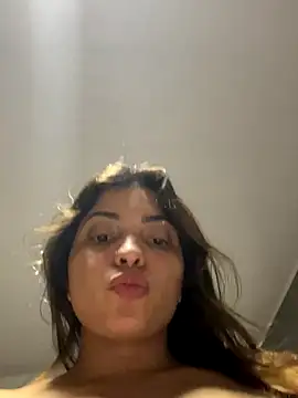 Snapshot of Nicollygriu chatting on 10-01-25, 12:05 Nicollygriu online show from 10-01-25, 12:05