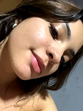 Snapshot of Nicollygriu chatting on 10-16-25, 03:07 Nicollygriu online show from 10-16-25, 03:07