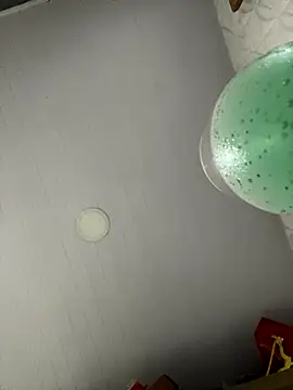 Snapshot of Nicollygriu chatting on 11-23-25, 11:48 Nicollygriu online show from 11-23-25, 11:48