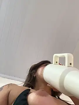 Snapshot of Nicollygriu chatting on 12-01-25, 08:36 Nicollygriu online show from 12-01-25, 08:36