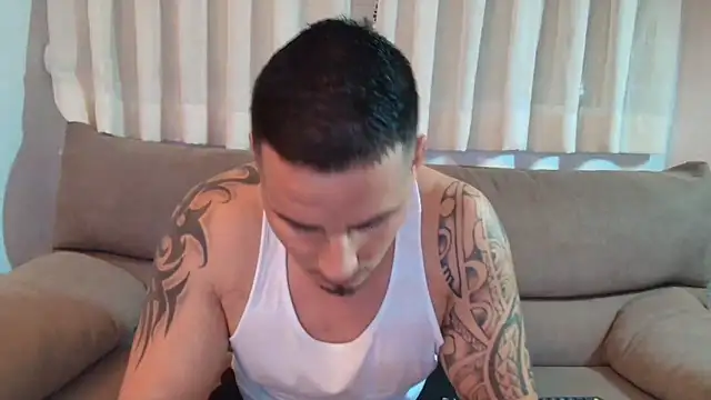 Geishastudios online show from 12-14-25, 04:01