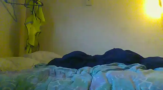 Snapshot of funsexgames chatting on 12-18-24, 04:49 funsexgames online show from 12-18-24, 04:49