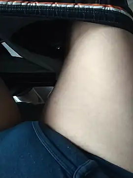 Dannydy2015 online show from 12-17-25, 01:33