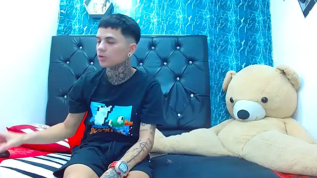 exotic hot couple online show from 01-17-25, 12:31